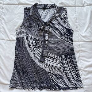 Womens Small Top Blouse Sleeveless White Blue Geometric Stretch Retro Dainty
